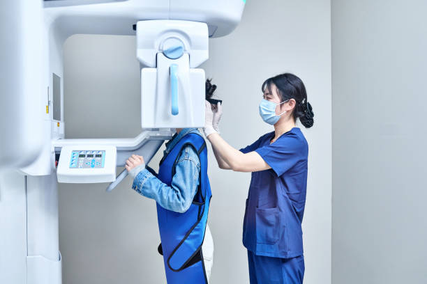 Best Emergency Tooth Extraction in Chevy Chase View, MD